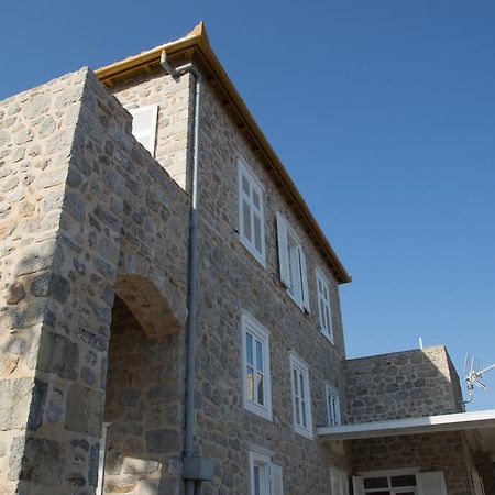 Kiki'S Houses Vlichos Идра Экстерьер фото